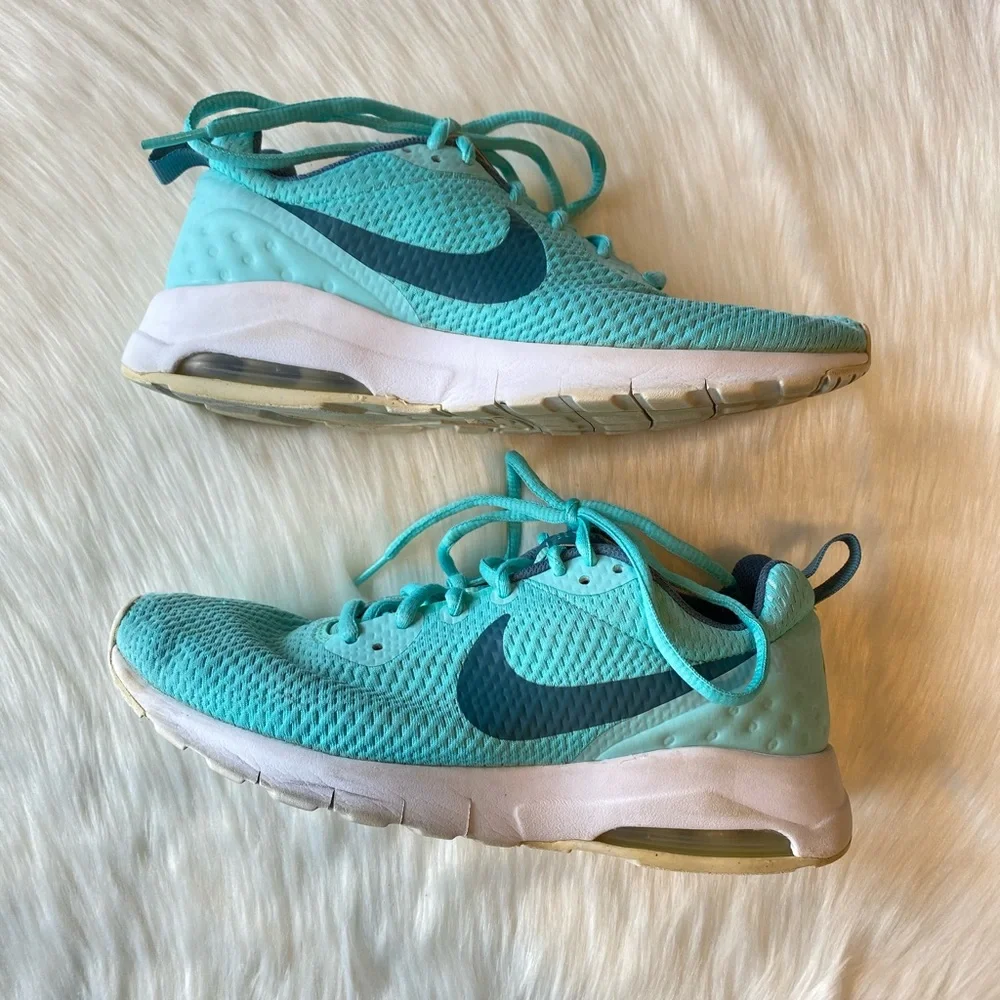 Nike Free Hyper Turquoise Girls Sneaker Size 6 1/2